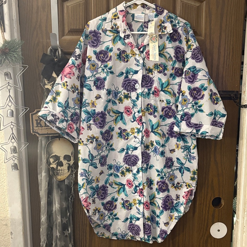 1990’s Quiet Moments Floral Sleep Shirt